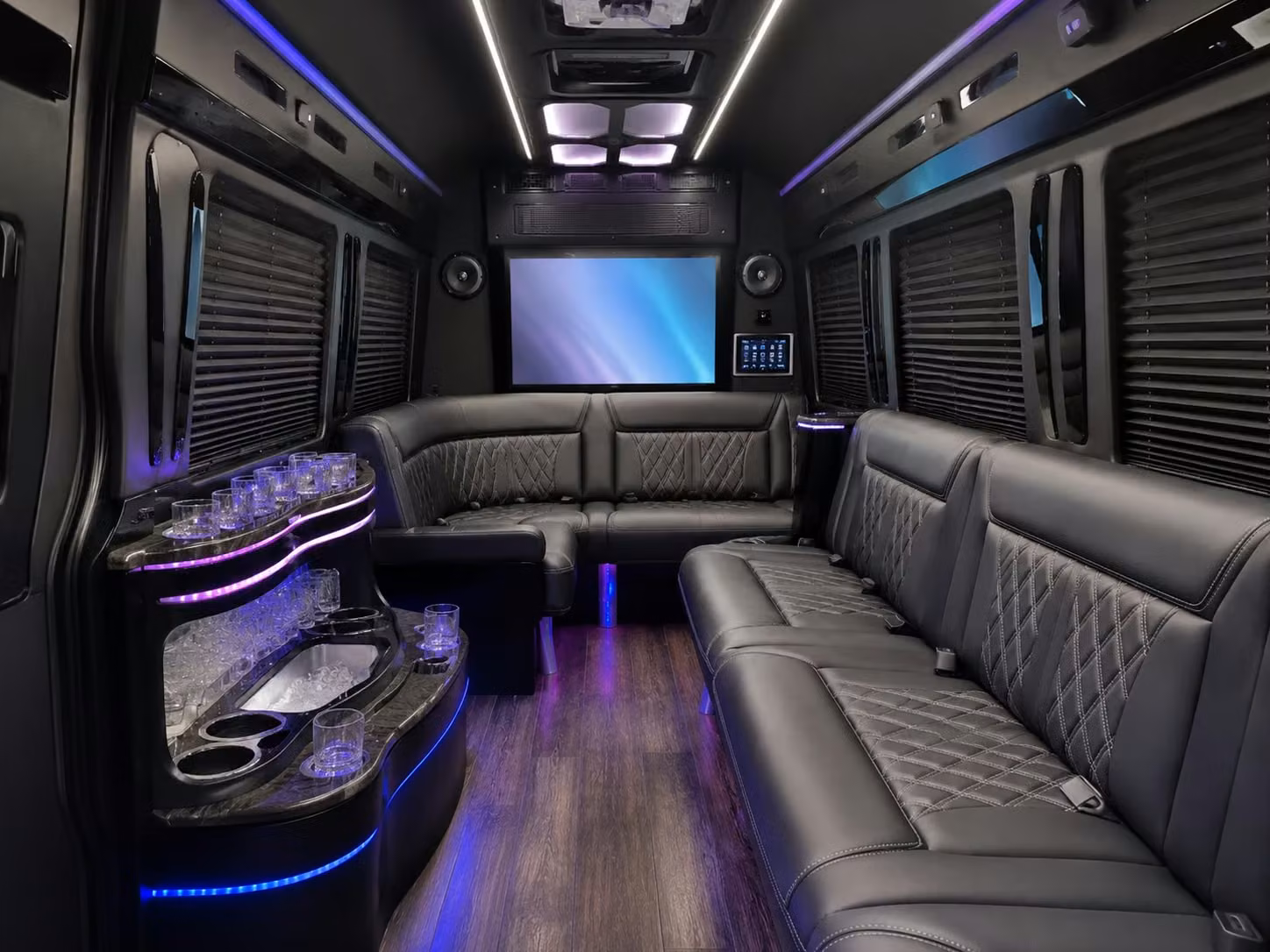 bus rental options for ocoee trips