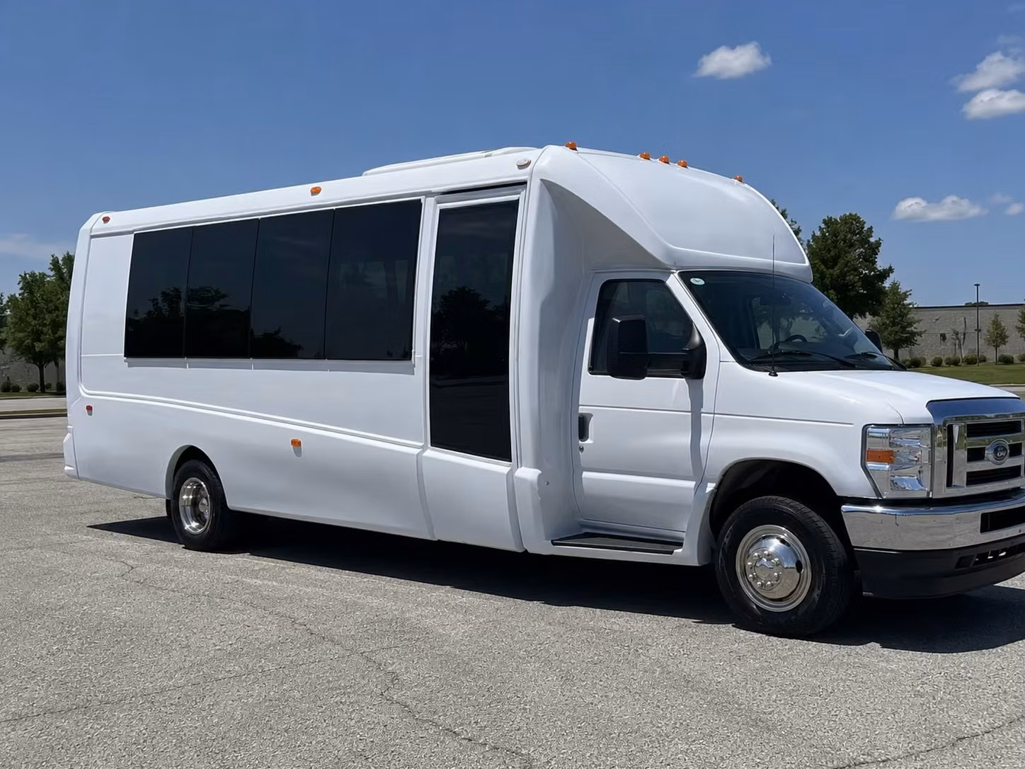 it s never been easier to arrange tailgate and pre game party bus rentals in ocoee