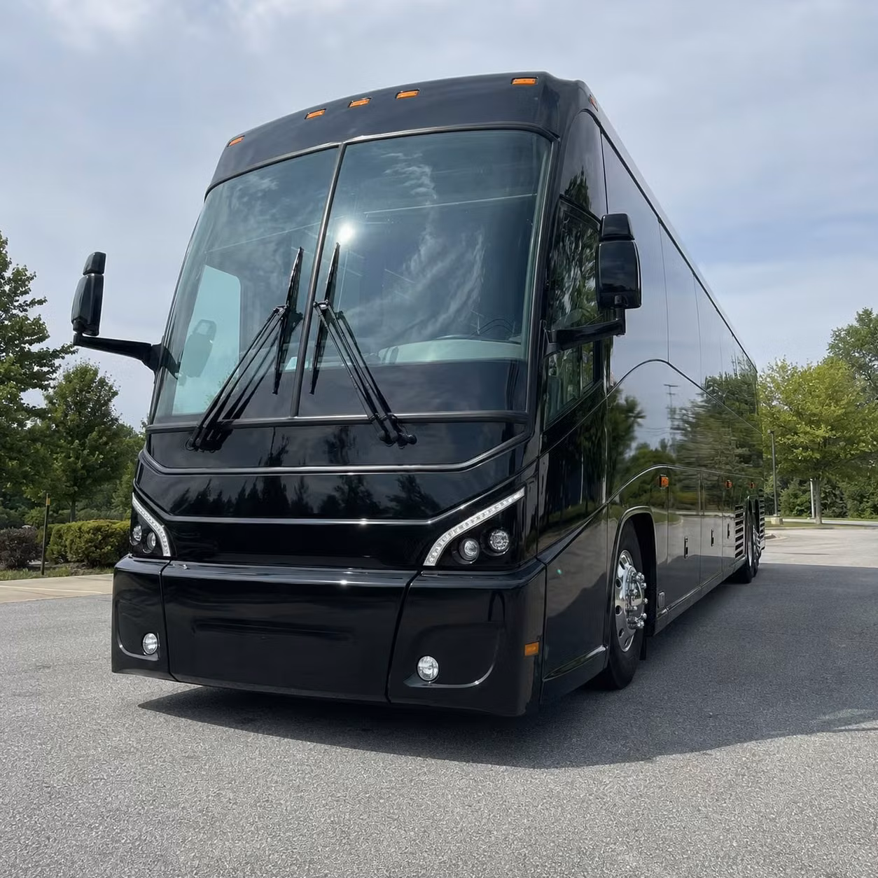 reliable shuttle transportation between ocoee government facilities and orlando area installations